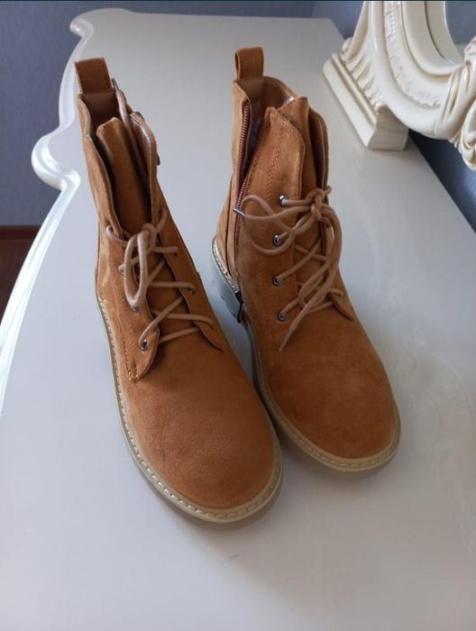 Продается женская обувь