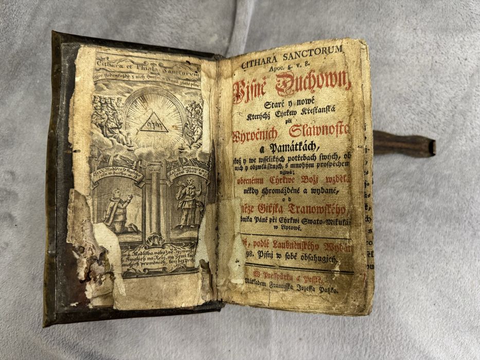 Biblie veche anul 1800