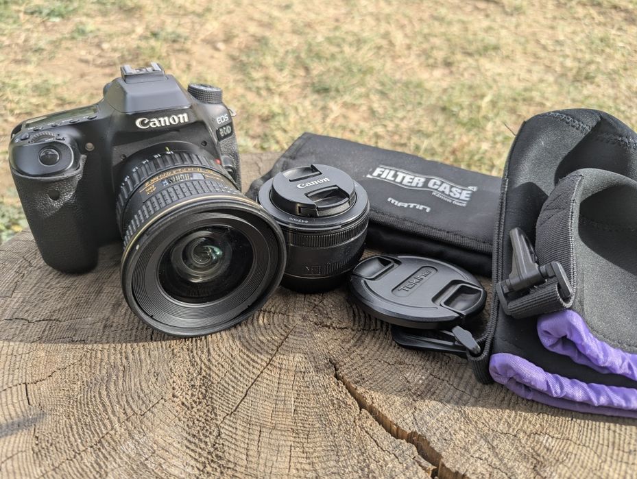 Canon  80D cu obiectiv Canon 50 mm F1.8, Tokina 11-16 mm F2.8, 3 baterii cu incarcator + accesorii, stare foarte buna