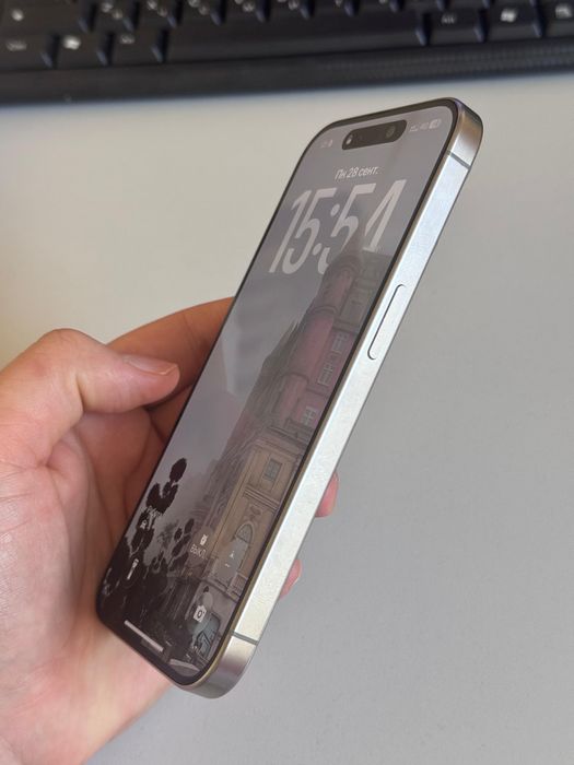 Продается Iphone 15 pro. В идеальном состоянии