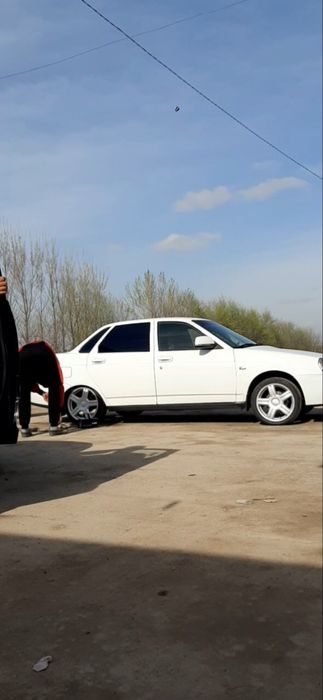 Приора ның артқы прижинасы