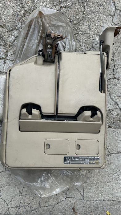 Сидения Land Cruiser 100