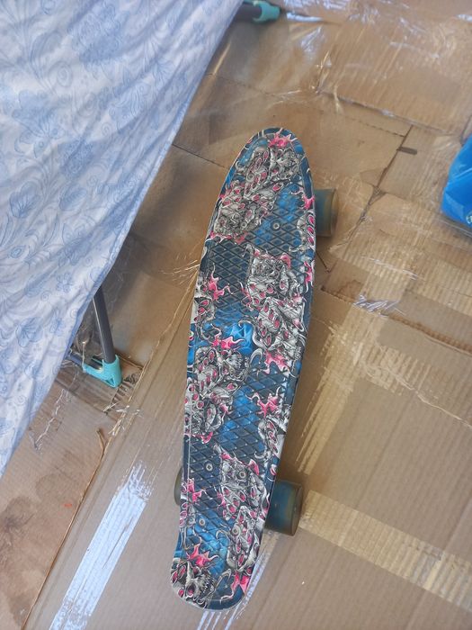 Продам пениборты 2 шт