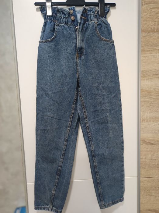 Дамски дънки на символични цени