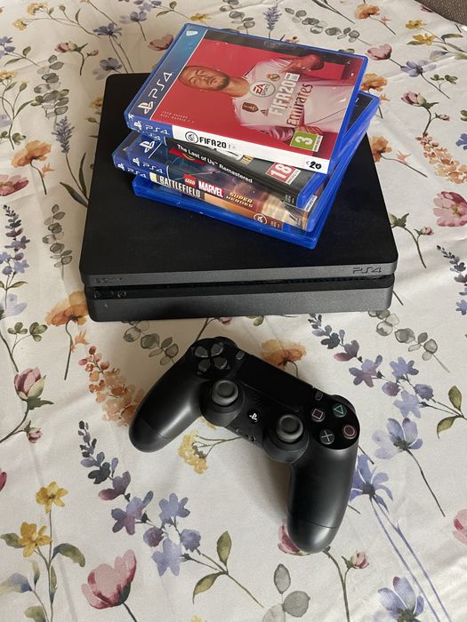 PS4/Playstation 4 Slim (500 Gb)