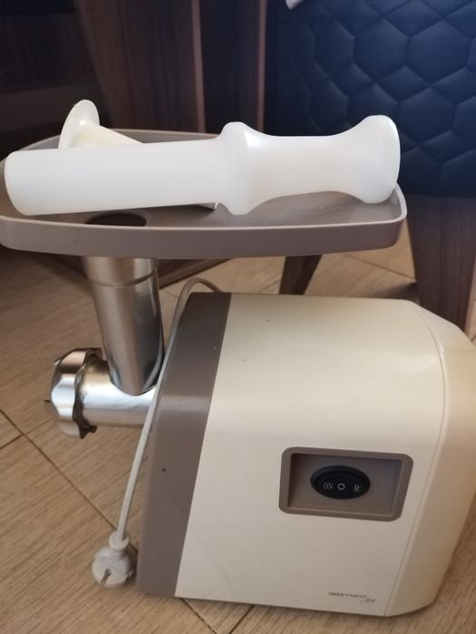 Masina de tocat carne