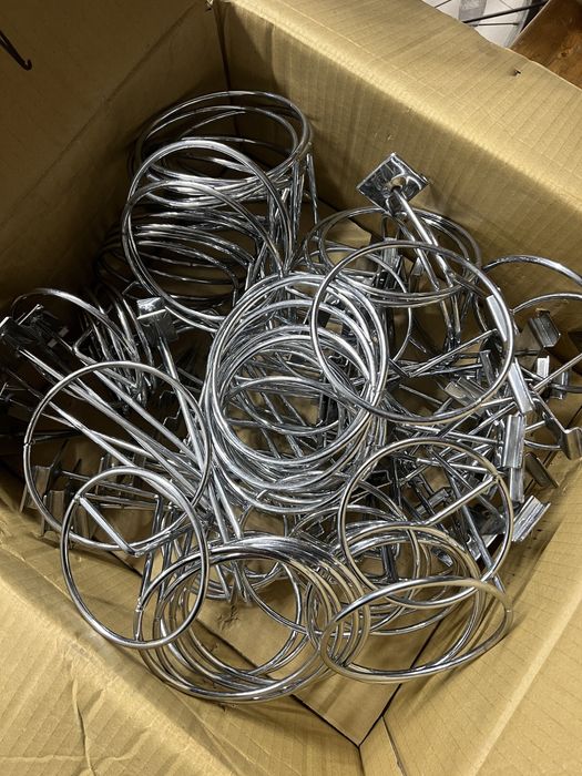 Подставки для шляп, для экономпанели