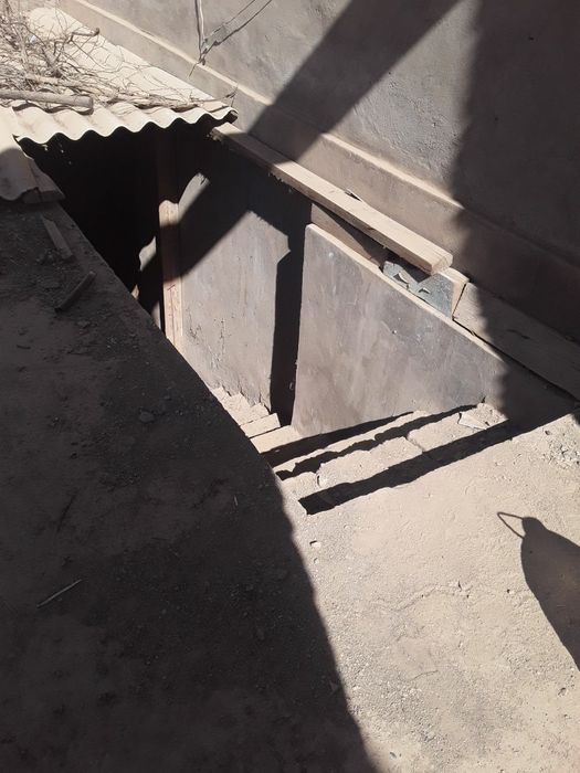 10 суток,битмаган,2етажга мулжалланган,12метр падвалли ховли сотилади