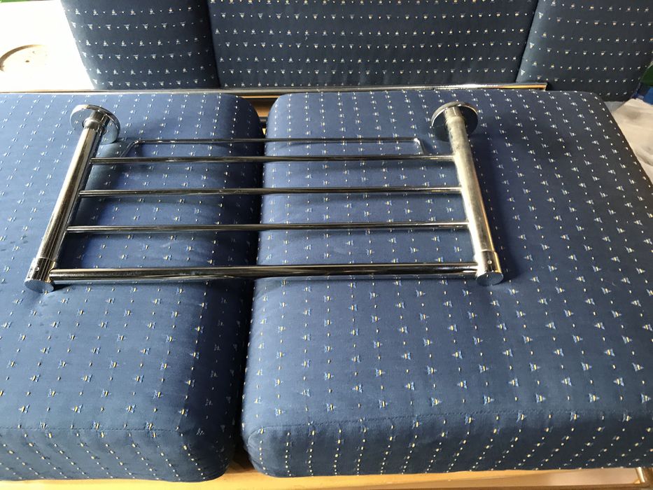 Иноксова стойка за кърпи