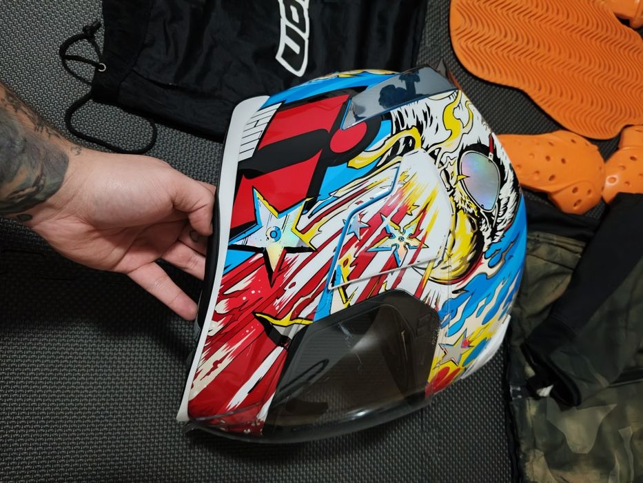 Alpinestars 54 Casca + Geaca Icon