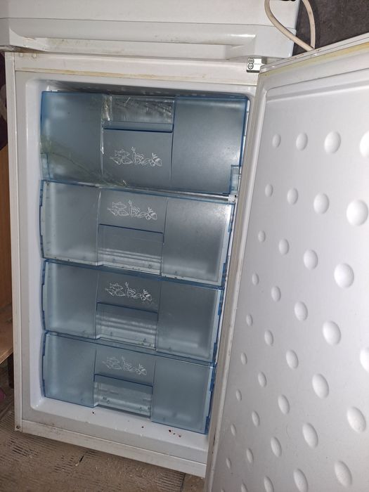 Холодильник BEKO