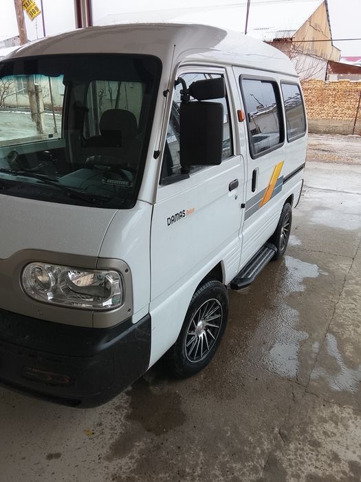 Damas delux sotiladi