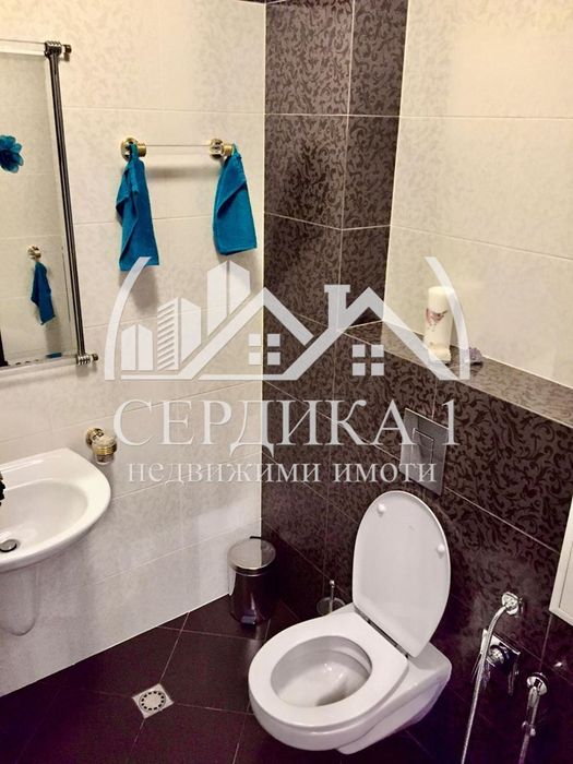 Продава се Четиристаен апартамент в София, Гоце Делчев - 214 кв.м за 3038 €/кв.м - Снимка #8