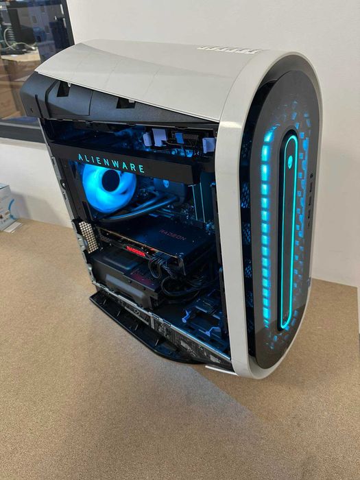 • Нов Alienware Aurora R13 i7-12700KF/16GB/512GB+1TB/RX 6700XT 12GB