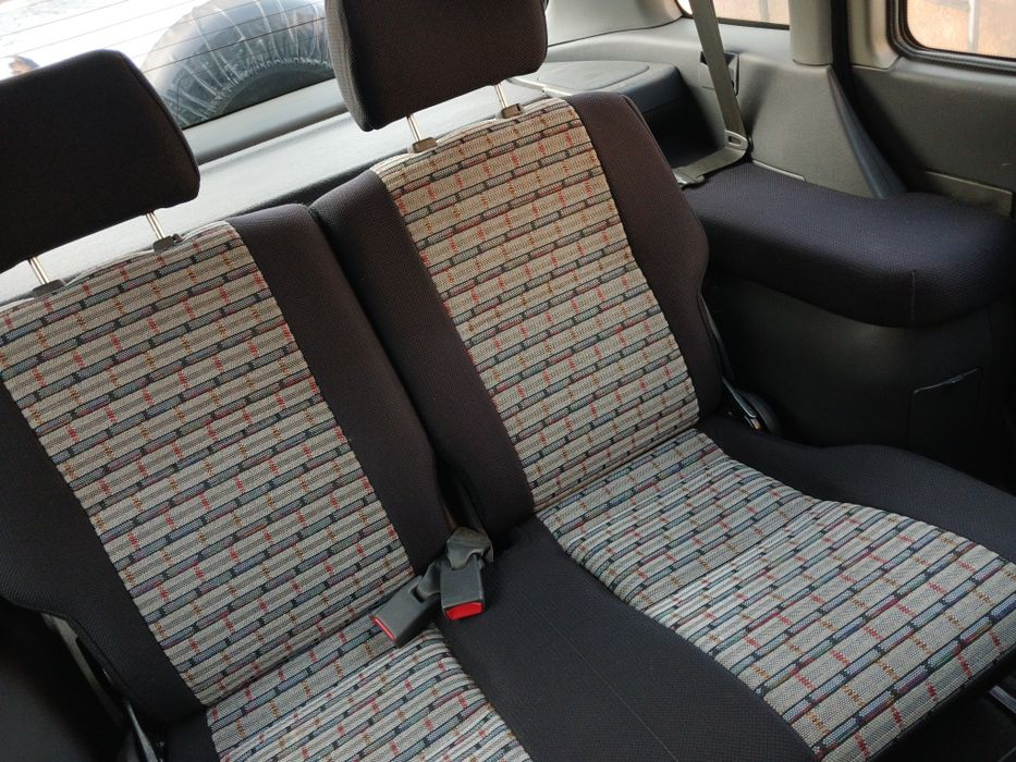 Продам машину RVR