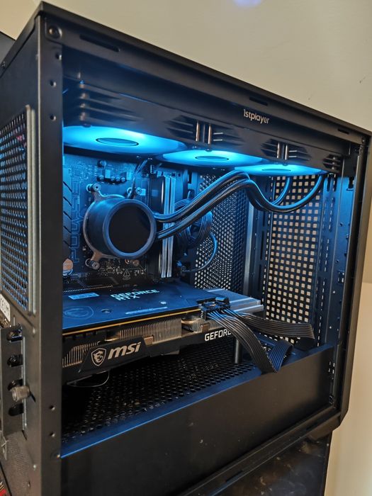 гейминг компютър 3070 Ryzen 5 5600XT