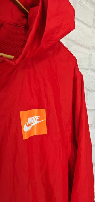 NIKE Оригинално мъжко тънко яке размер L