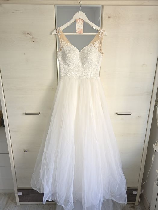 Свадебное платье 42-44 (НОВОЕ)