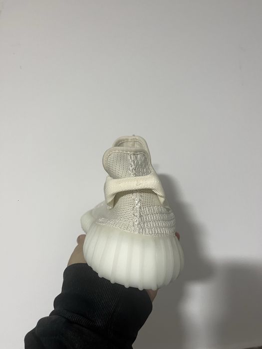 Yeezy white (marime 42;42 2/3)