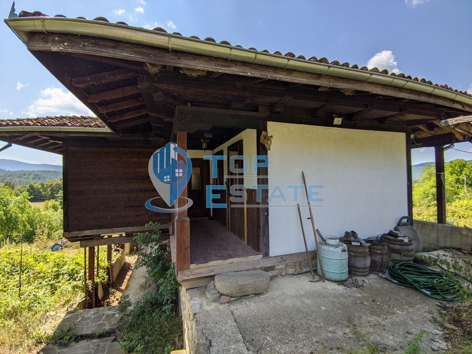 Продава се Къща в Елена - 1200 кв.м за 375 €/кв.м - Снимка #6