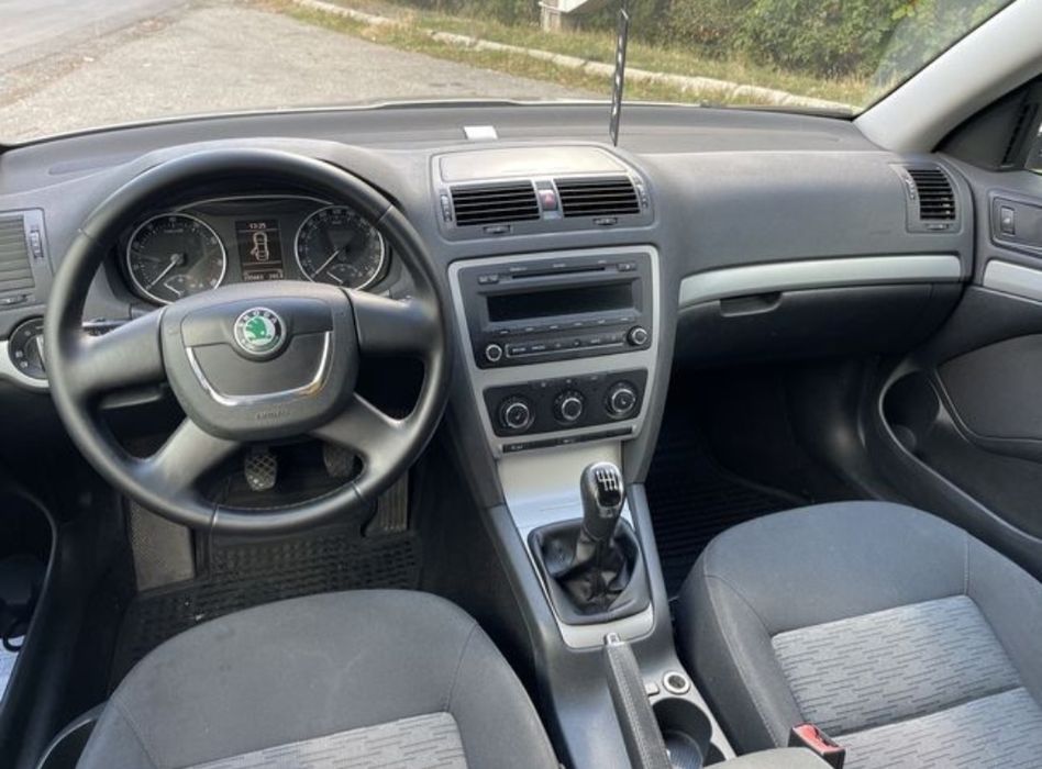 Dezmembrez Skoda Octavia 2 Facelift 1.6 CAY/CAYC