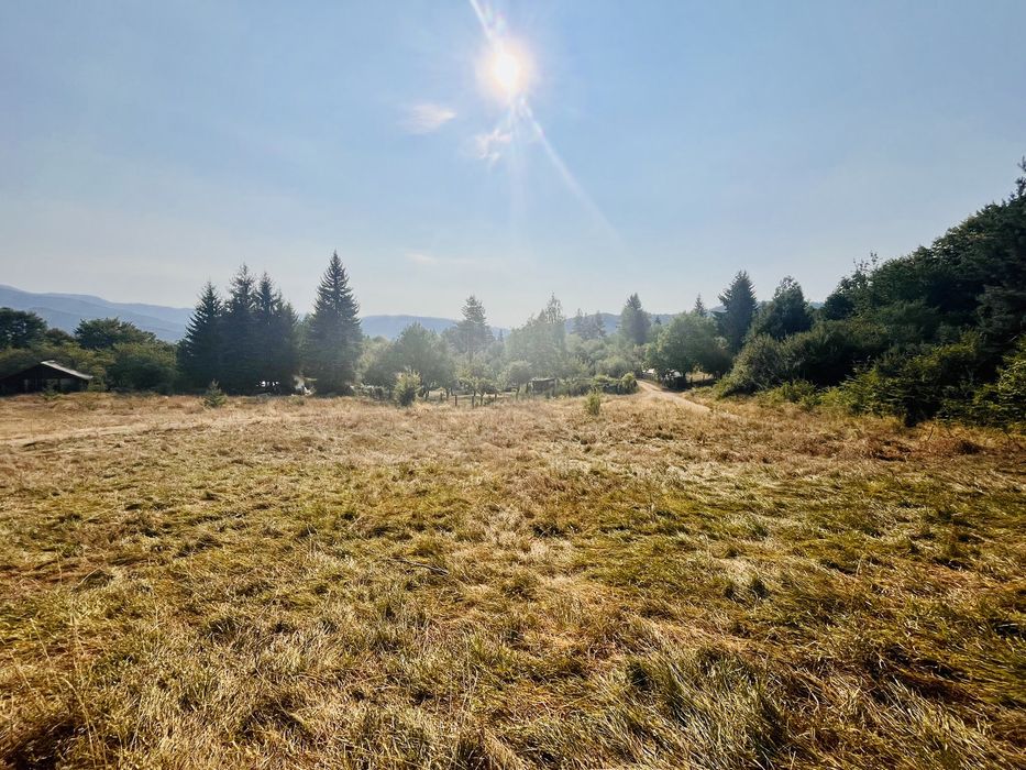 1280 кв.м Своге парцел в Косматица 10 900 €