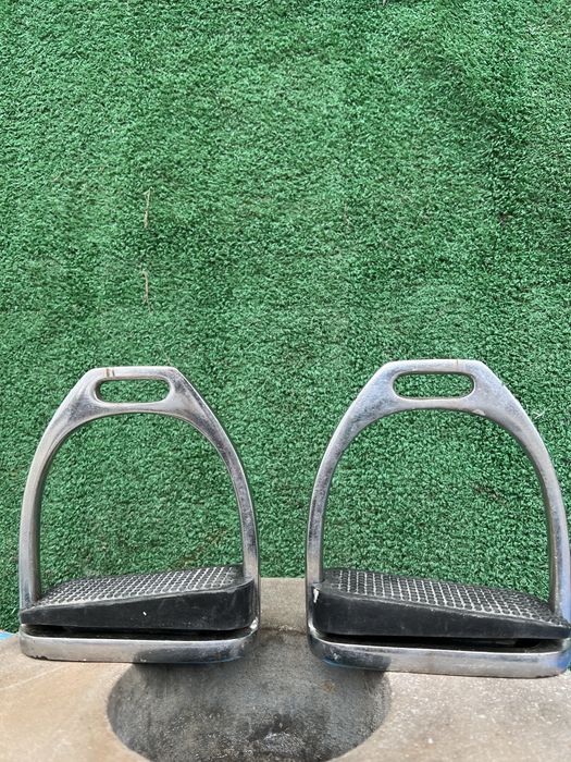 Scarite cu tragatori