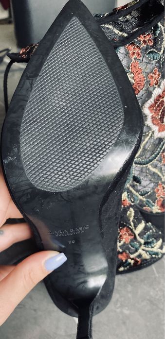 Pantofi Stiletto ZARA Marimea 36