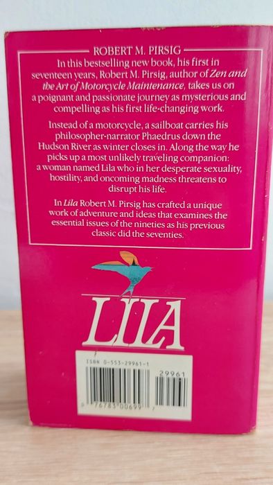 Продавам книги разни