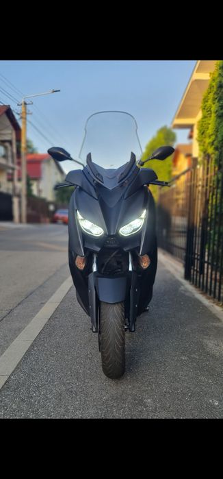 Vand Yamaha X max 300 an 2018 ca nou