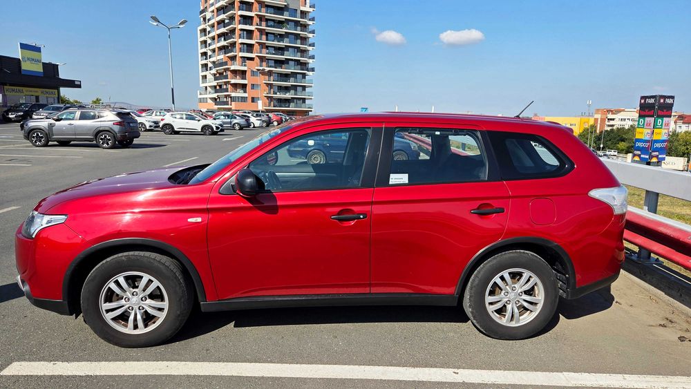 MITSUBISHI Outlander 2015 — imagine 2