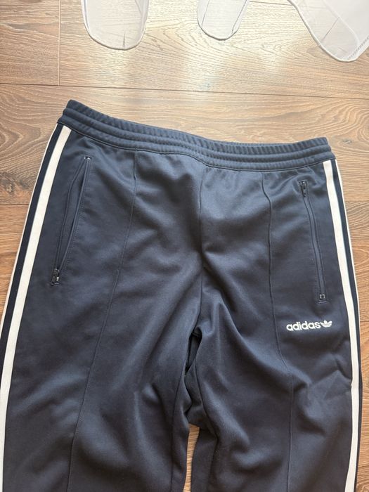 Pantaloni Adidas Originals marimea M