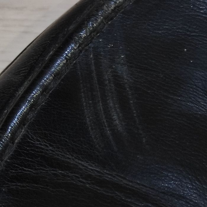 Осенний аяқ киім сатылады