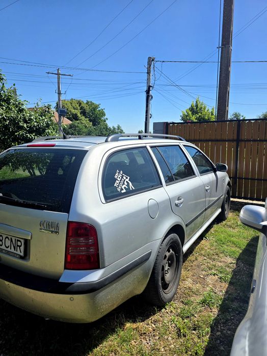 Vand Skoda octavia 1 2.0 benzina