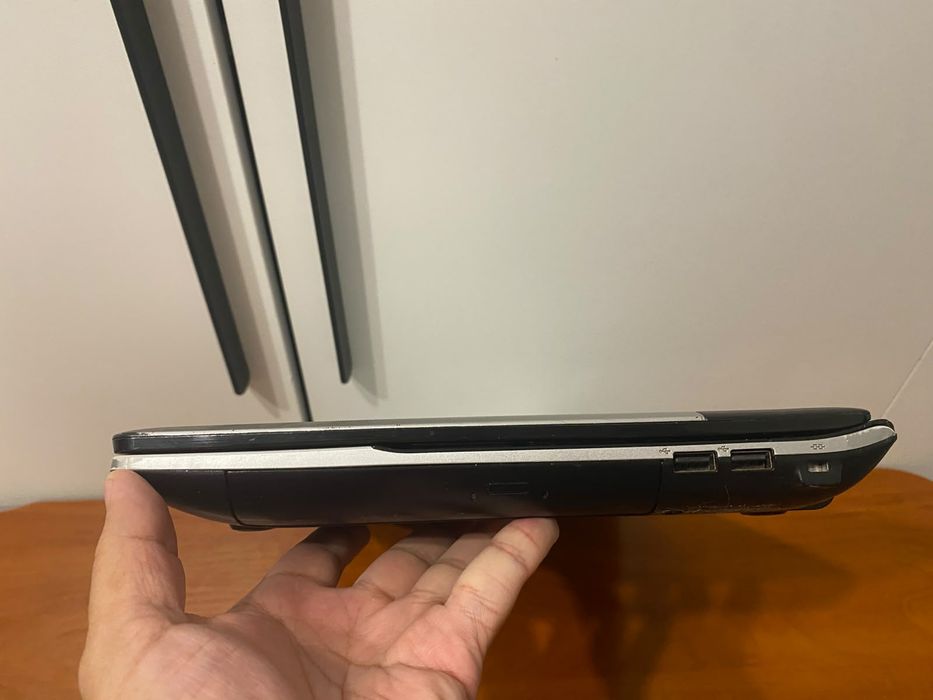 Samsung intel core i3/Nvidia GeForce