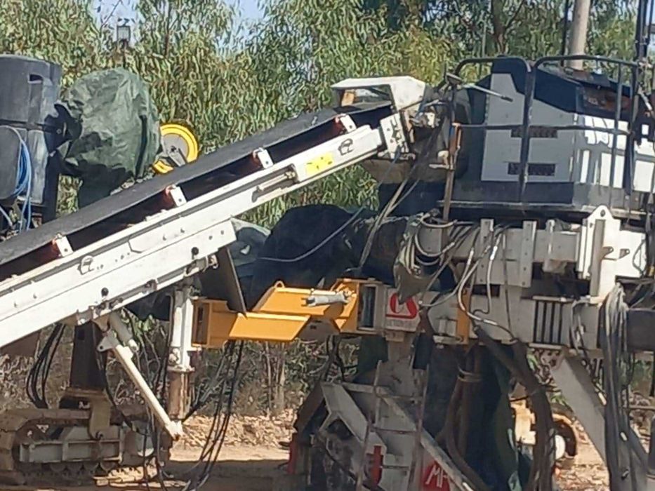 Gomaco Commander III Finisor