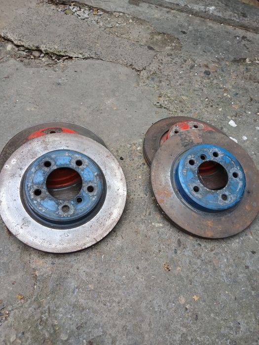 Vând discuri pentru BMW 320