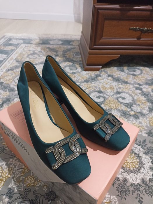 Корейский туфли   .