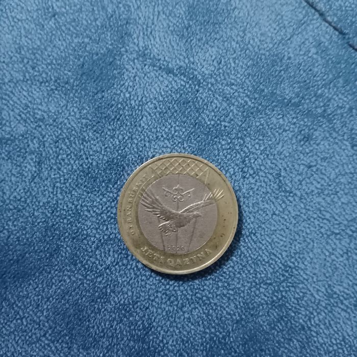 Продам коликционные монеты