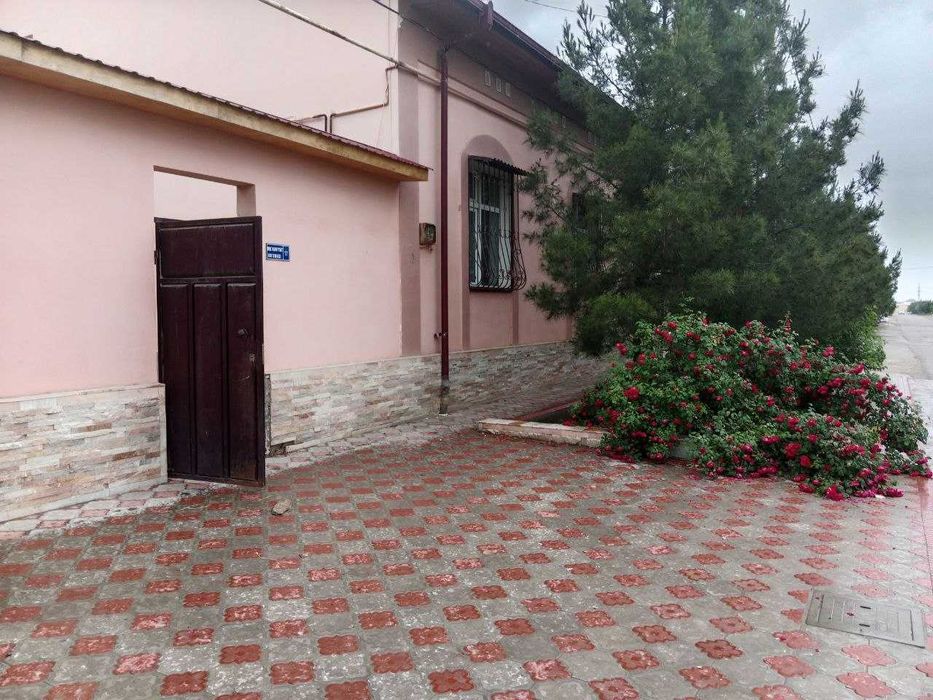 Кармана тумани Дустликда 2013 котедж сотилади