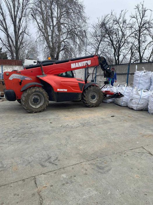 Servicii automacarale Tecuci – ridicări și manipulare utilaje | Rapid și profesionist