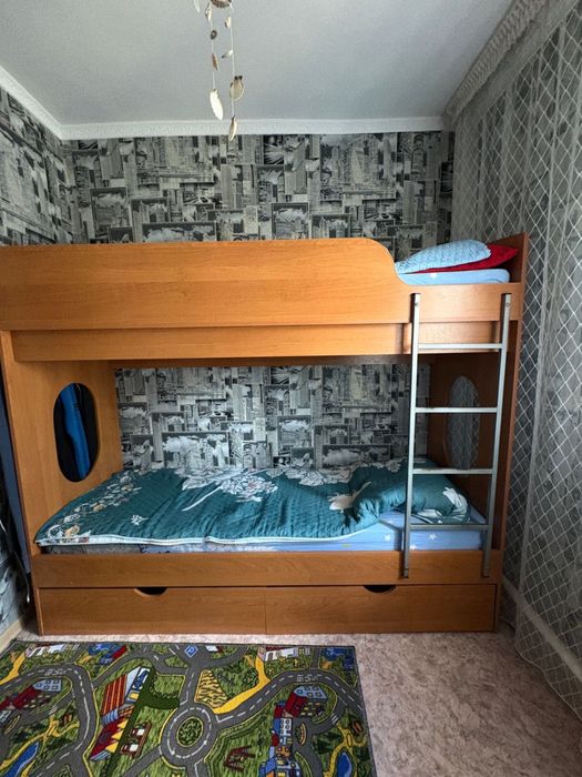 Продам двухярусную кровать