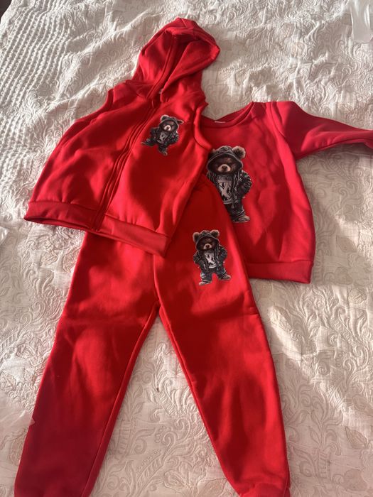 Продам детский костюм 3ка