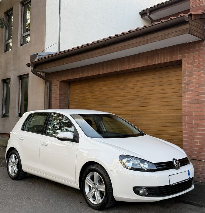 VOLKSWAGEN Golf 2011 — imagine 2