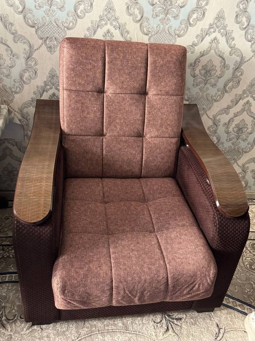 Диван кресло сотилади холати янгидек