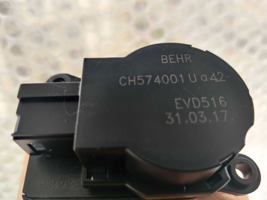 Citroen C5 X7 Двигател на климатик десен 6479 48