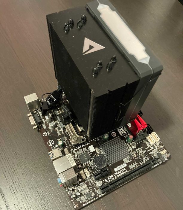 Placa de baza Gigabyte GA-H81M-S i3-4160 LGA1150 8Gb Ram