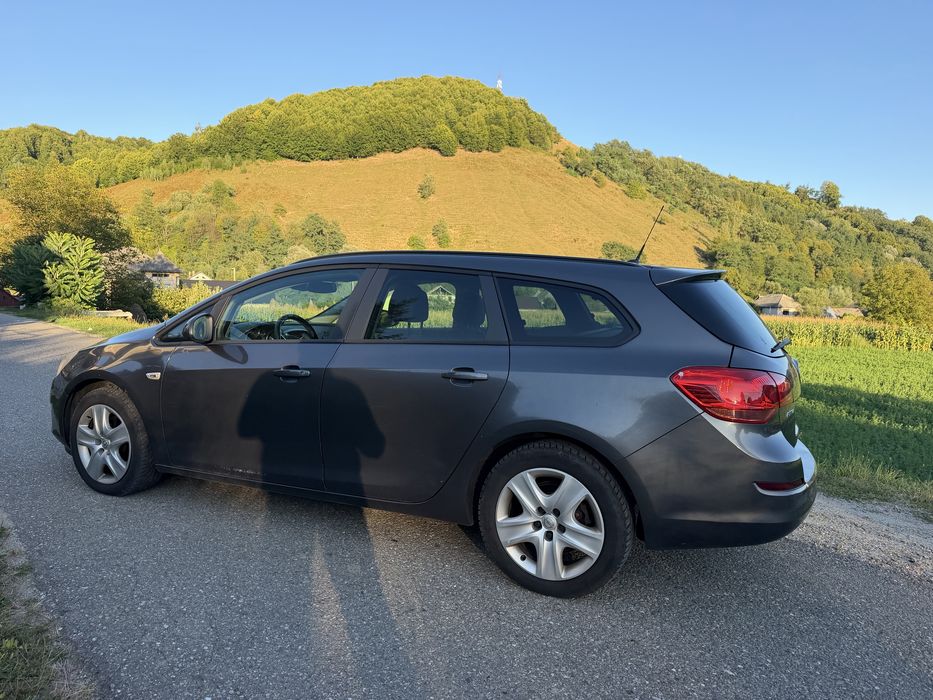 OPEL Astra 2011 — imagine 3