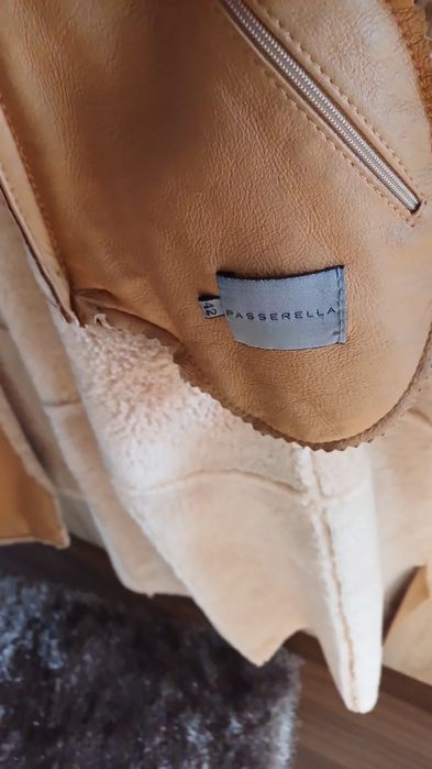 Palton lung îmblănit, elegant și călduros – stare excelentă