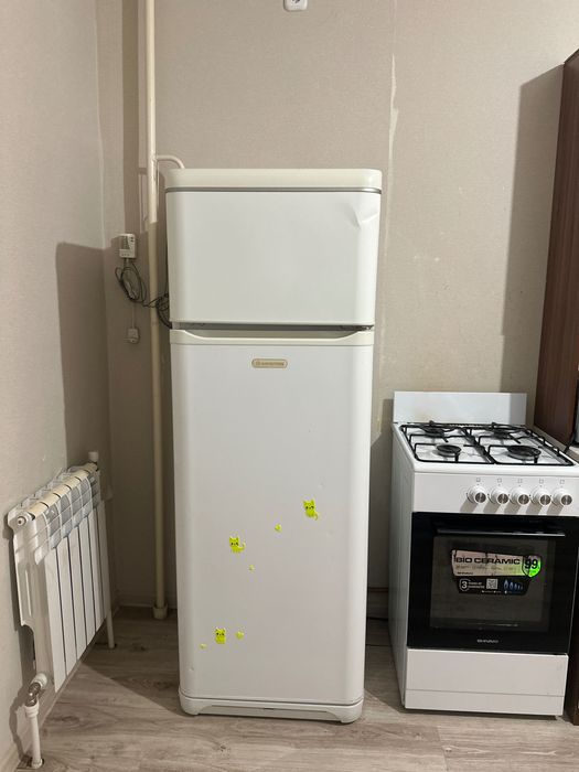 Продам холодильник